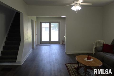 Tiny photo for 632 E 9TH Street, Kewanee, IL 61443 (MLS # QC4264684)