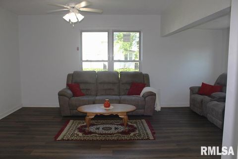 Tiny photo for 632 E 9TH Street, Kewanee, IL 61443 (MLS # QC4264684)