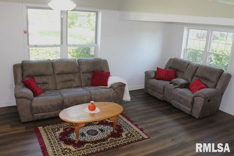 Tiny photo for 632 E 9TH Street, Kewanee, IL 61443 (MLS # QC4264684)