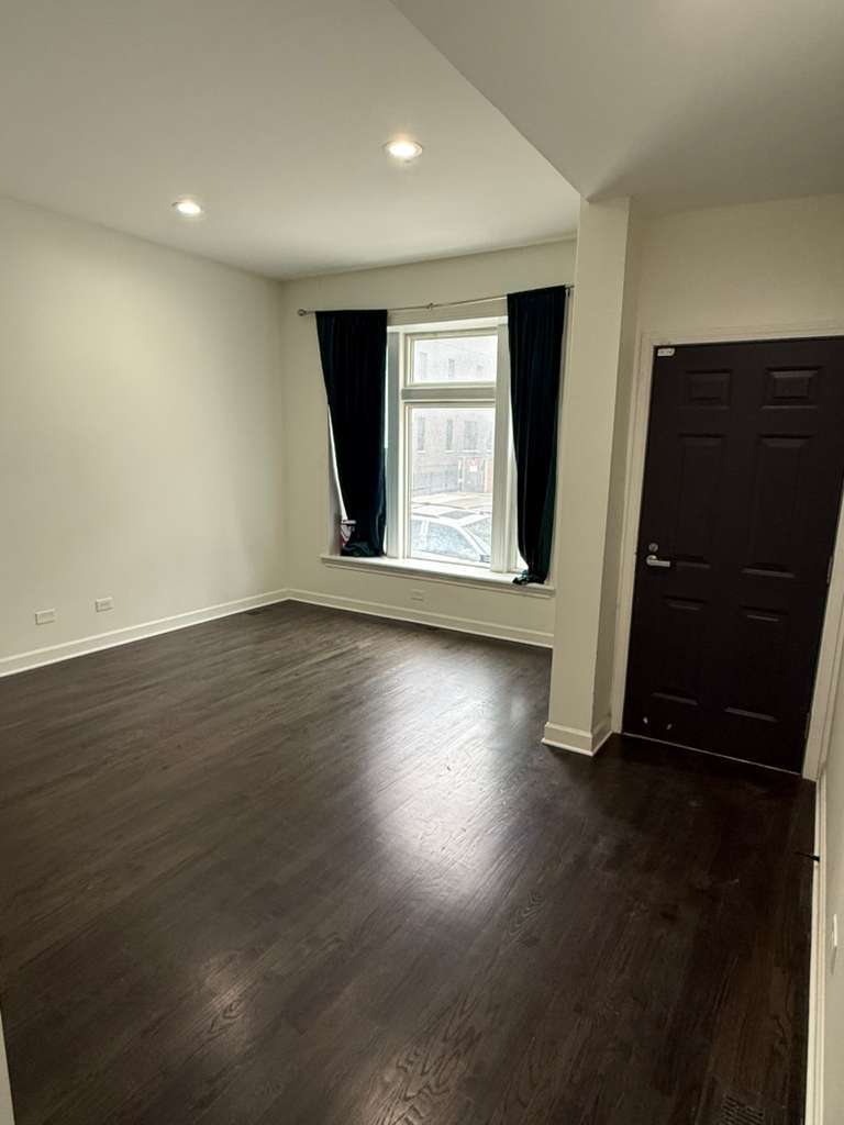 448 N Aberdeen Street 1