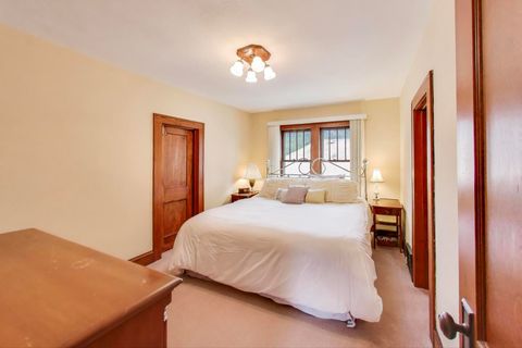 Tiny photo for 634 N Prairie Avenue, Mundelein, IL 60060 (MLS # 12460945)