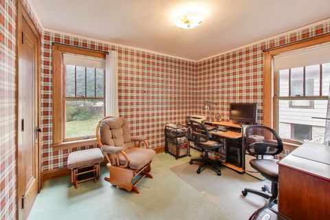 Tiny photo for 634 N Prairie Avenue, Mundelein, IL 60060 (MLS # 12460945)