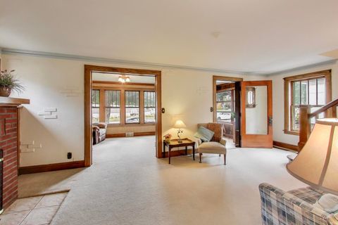 Tiny photo for 634 N Prairie Avenue, Mundelein, IL 60060 (MLS # 12460945)