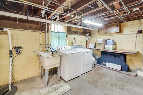 Tiny photo for 634 N Prairie Avenue, Mundelein, IL 60060 (MLS # 12460945)