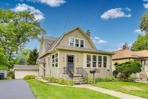 Photo of 634 N Prairie Avenue, Mundelein, IL 60060 (MLS # 12460945)
