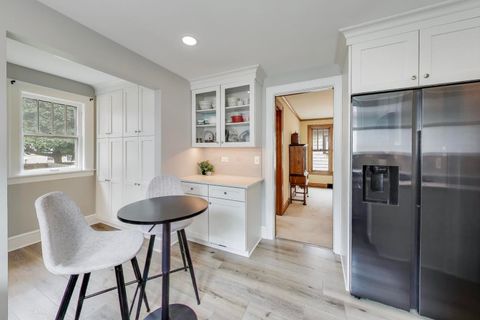 Tiny photo for 634 N Prairie Avenue, Mundelein, IL 60060 (MLS # 12460945)