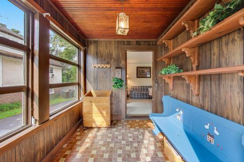 Tiny photo for 634 N Prairie Avenue, Mundelein, IL 60060 (MLS # 12460945)