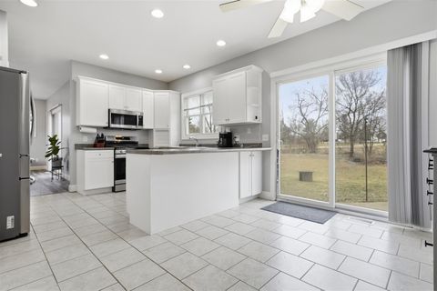 Tiny photo for 9821 Gabriel Drive, Bloomington, IL 61705 (MLS # 12542326)