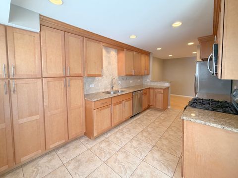 Tiny photo for 22 CREEKSIDE Circle #D, Elgin, IL 60123 (MLS # 12529956)