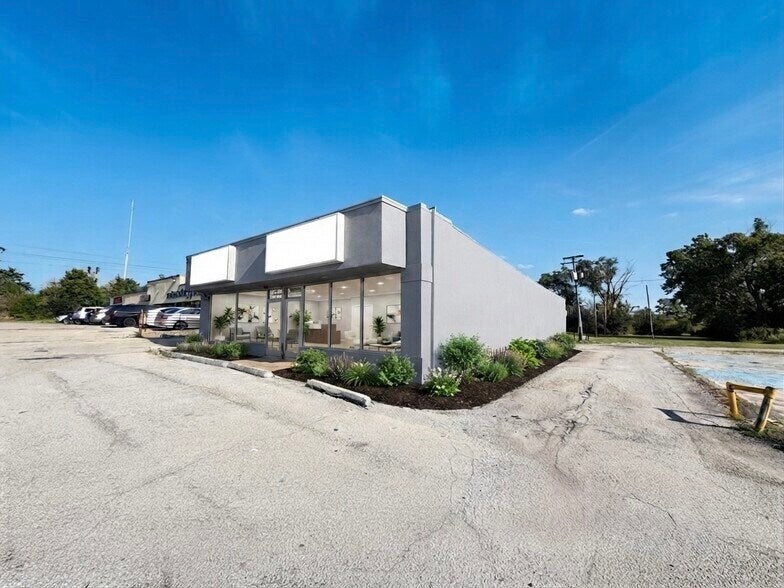 3913 Sauk Trail