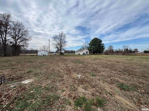 Tiny photo for 23392 N IL Hwy 37 Highway, Dix, IL 62830 (MLS # EB460695)