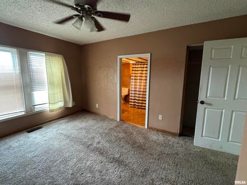 Tiny photo for 23392 N IL Hwy 37 Highway, Dix, IL 62830 (MLS # EB460695)