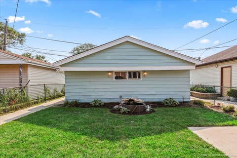 Tiny photo for 5317 S Hunt Avenue, Summit, IL 60501 (MLS # 12707634)