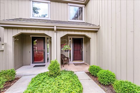 Tiny photo for 789 Oak Hill Road, Lake Barrington, IL 60010 (MLS # 12632389)
