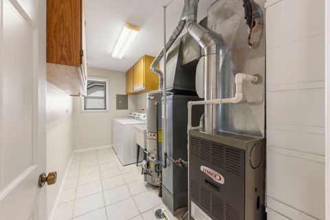 Tiny photo for 11532 Autobahn Drive, Palos Park, IL 60464 (MLS # 12609193)