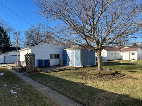 Tiny photo for 681 S Tanner Avenue, Kankakee, IL 60901 (MLS # 12536165)