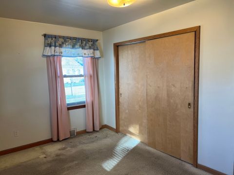 Tiny photo for 681 S Tanner Avenue, Kankakee, IL 60901 (MLS # 12536165)