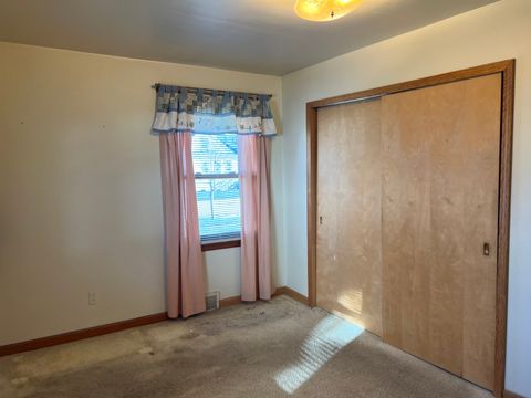 Tiny photo for 681 S Tanner Avenue, Kankakee, IL 60901 (MLS # 12536165)