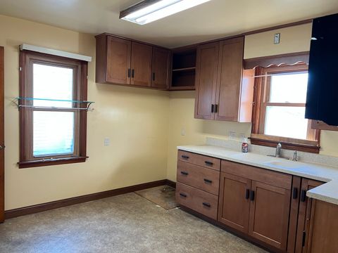 Tiny photo for 681 S Tanner Avenue, Kankakee, IL 60901 (MLS # 12536165)