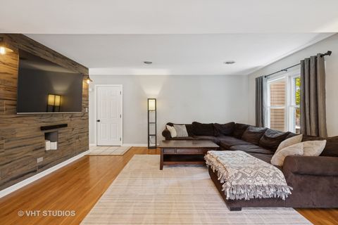 Tiny photo for 362 Oxford Lane, Lakewood, IL 60014 (MLS # 12490568)