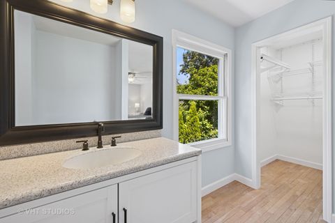 Tiny photo for 362 Oxford Lane, Lakewood, IL 60014 (MLS # 12490568)