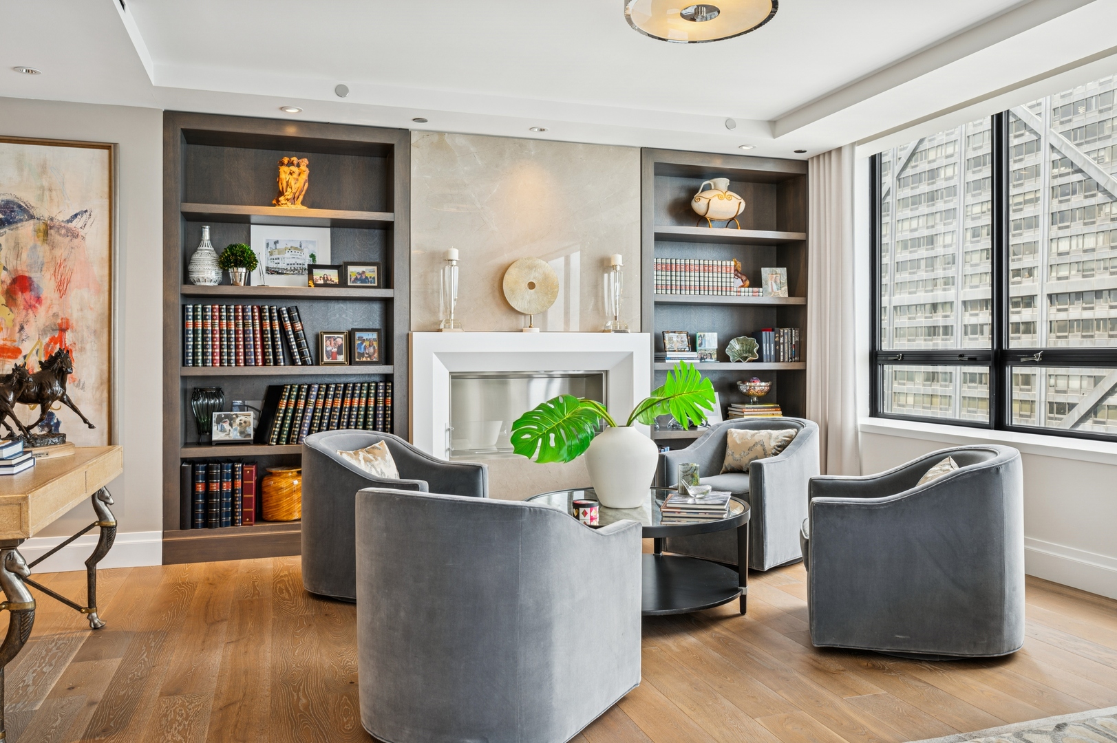 Chicago, Illinois 60611, United States, 3 Bedrooms Bedrooms, ,4 BathroomsBathrooms,Residential,Active,204115