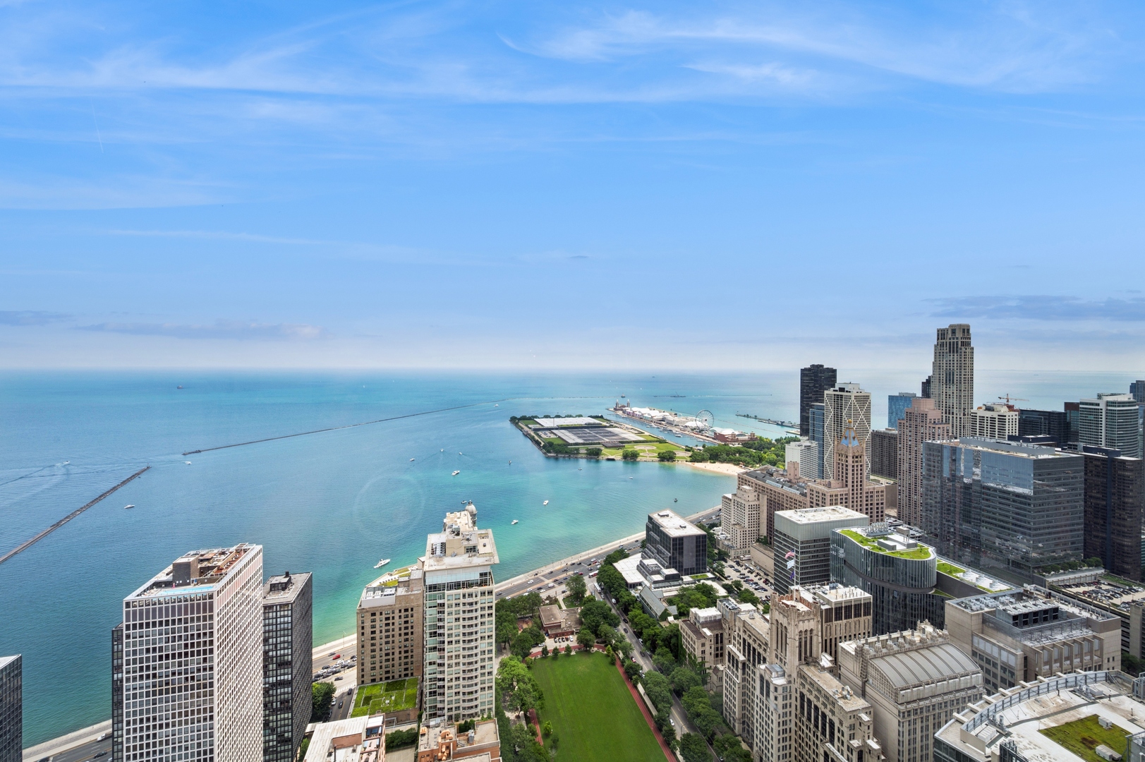 Chicago, Illinois 60611, United States, 3 Bedrooms Bedrooms, ,4 BathroomsBathrooms,Residential,Active,204115