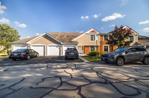 Photo of 391 Thornhill Court #B1, Schaumburg, IL 60193 (MLS # 12488682)