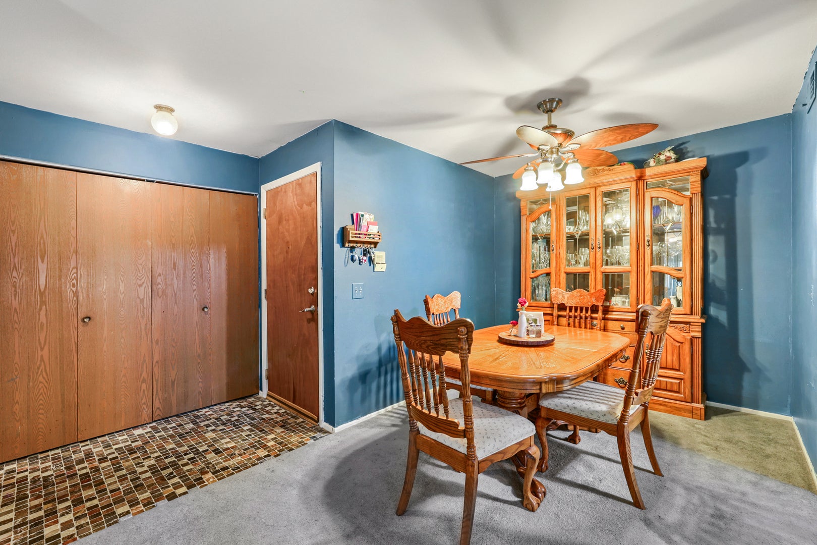 1059 Southbury Lane