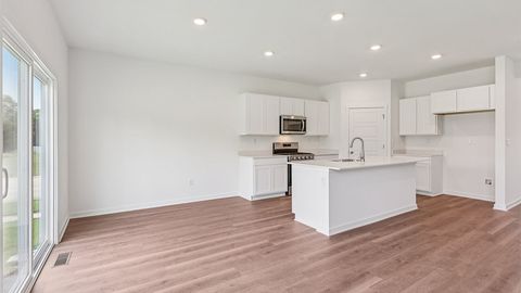 Tiny photo for 1105 Vista Court, Hampshire, IL 60140 (MLS # 12657862)