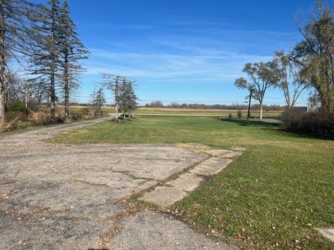 18863 W State Line Road Antioch IL 60002