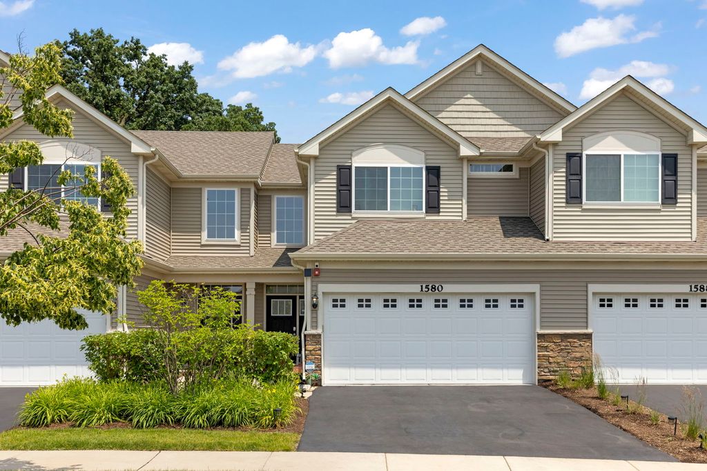 Photo for 1580 Wind Energy Pass, Batavia, IL 60510 (MLS # 12503953)