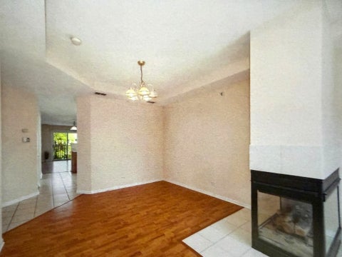 Tiny photo for 1002 Kensington Drive, Northbrook, IL 60062 (MLS # 12621910)