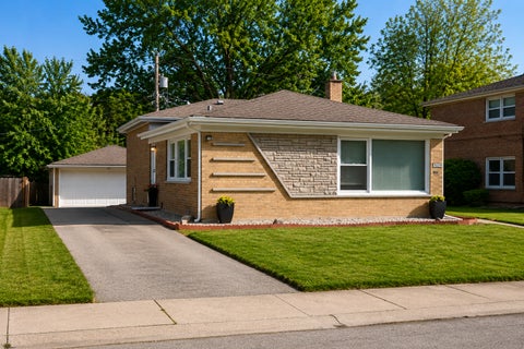 Photo of 1029 Riverview Drive, South Holland, IL 60473 (MLS # 12716664)