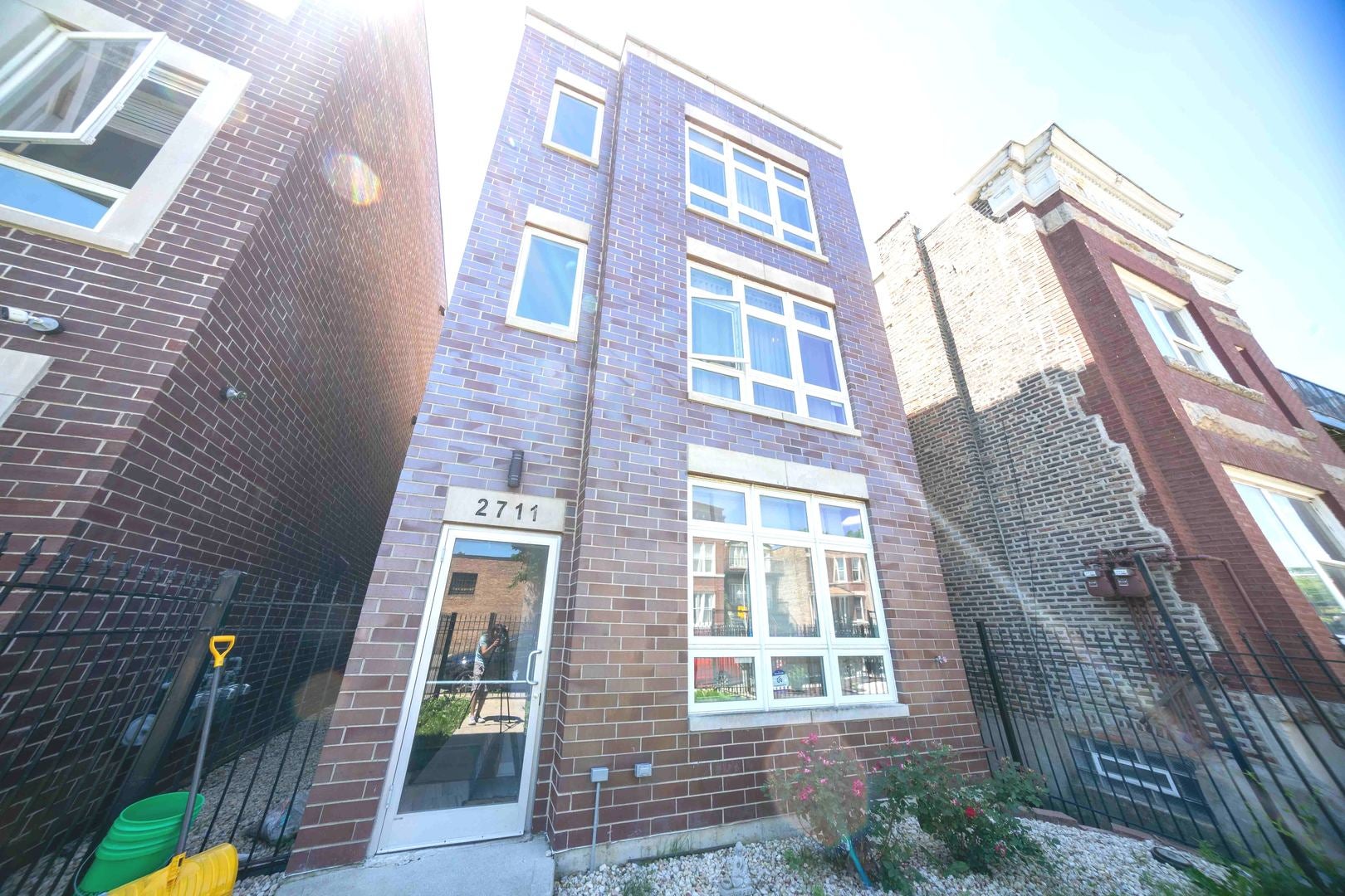 2711 W Polk Street