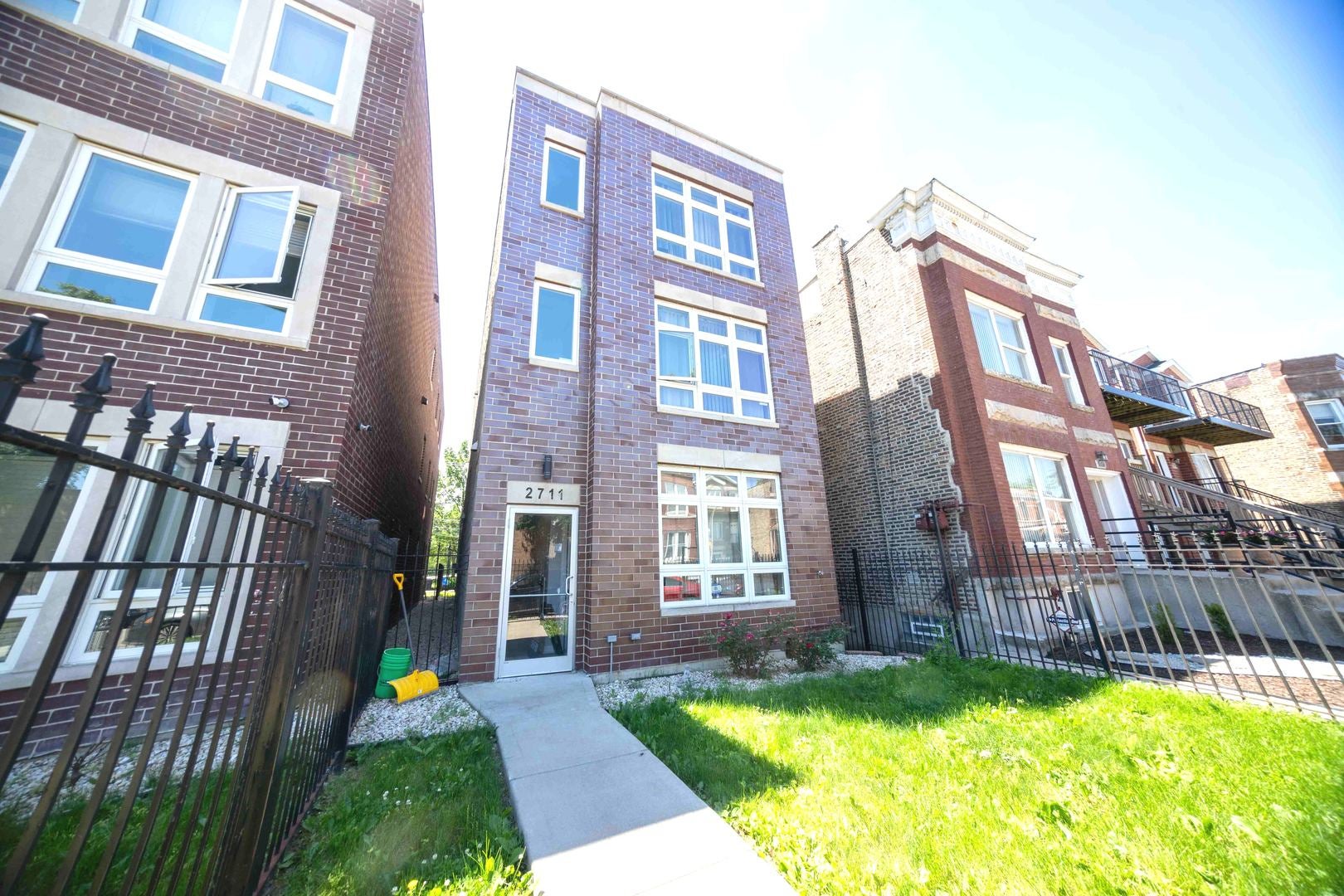 2711 W Polk Street