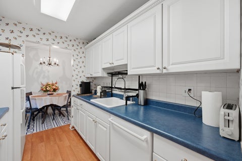 Tiny photo for 2500 Windsor Mall #2D, Park Ridge, IL 60068 (MLS # 12745385)