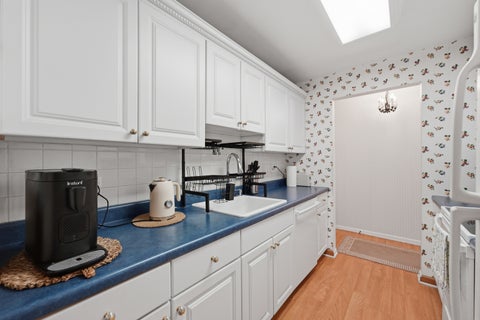 Tiny photo for 2500 Windsor Mall #2D, Park Ridge, IL 60068 (MLS # 12745385)
