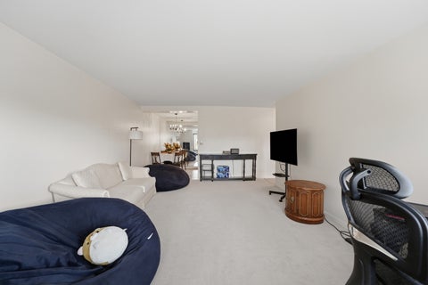Tiny photo for 2500 Windsor Mall #2D, Park Ridge, IL 60068 (MLS # 12745385)