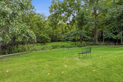 Tiny photo for 2500 Windsor Mall #2D, Park Ridge, IL 60068 (MLS # 12745385)