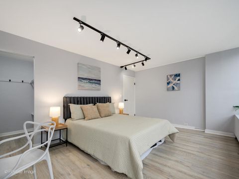 Tiny photo for 3550 N Lake Shore Drive #806, Chicago, IL 60657 (MLS # 12625089)