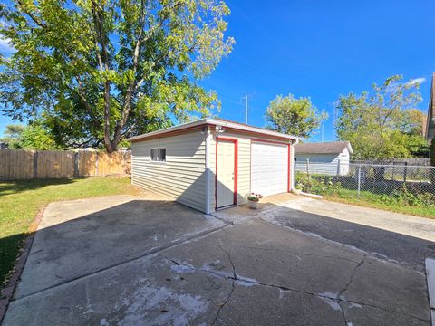 Tiny photo for 616 W Keith Avenue, Waukegan, IL 60085 (MLS # 12492285)