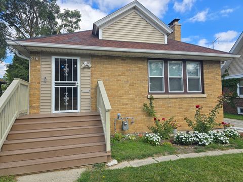 Photo of 616 W Keith Avenue, Waukegan, IL 60085 (MLS # 12492285)