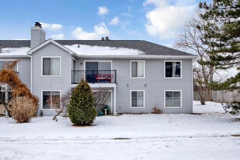 Tiny photo for 7010 Brighton Court #204, Woodridge, IL 60517 (MLS # 12560248)