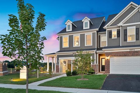 Tiny photo for 5915 Hawkweed Drive #08703, Naperville, IL 60564 (MLS # 12536415)