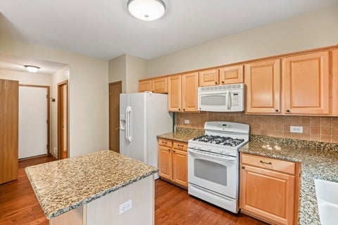 Tiny photo for 971 Lakestone Lane, Aurora, IL 60504 (MLS # 12674151)