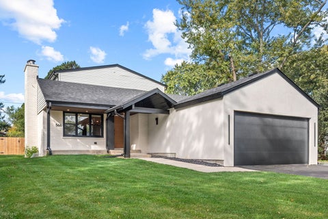 Photo of 566 Earl Drive, Northfield, IL 60093 (MLS # 12786065)