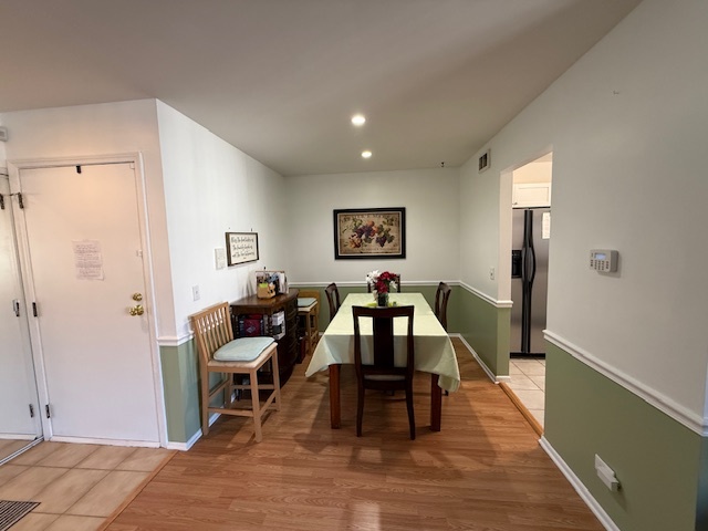 310 OAK MEADOW Court D2