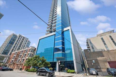 Photo of 110 W Superior Street #1003, Chicago, IL 60654 (MLS # 12722484)