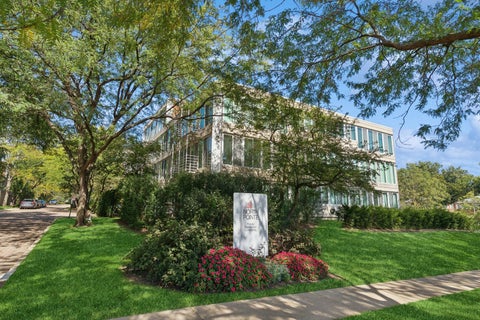 Tiny photo for 2525 Wellington Court #302, Evanston, IL 60201 (MLS # 12775704)